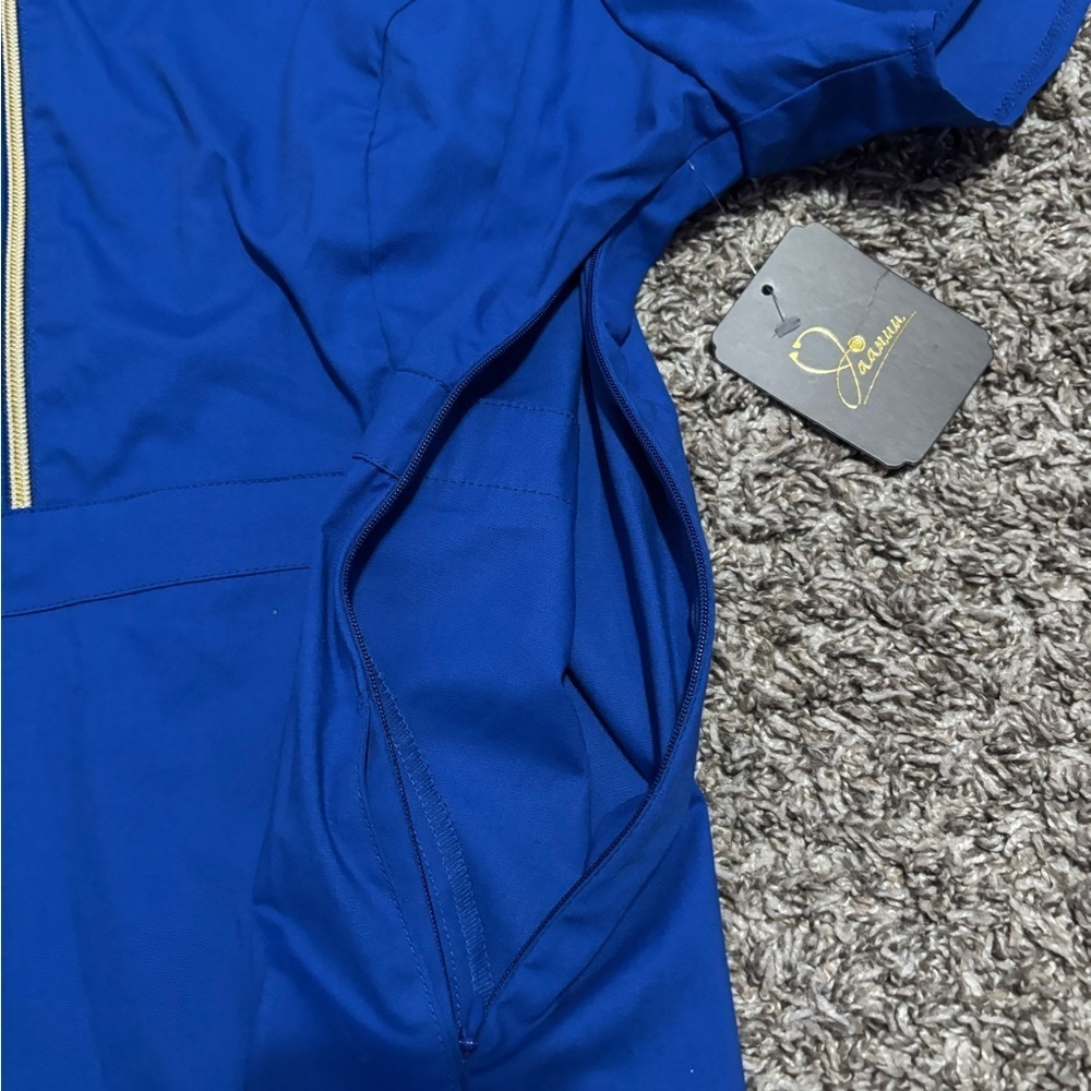 Jaanuu Women's Blue Zip-Front Scrub - Picture 5 of 9